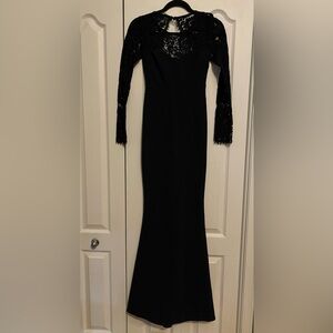 Lulu's Navy Lace sleeve low back Gown
